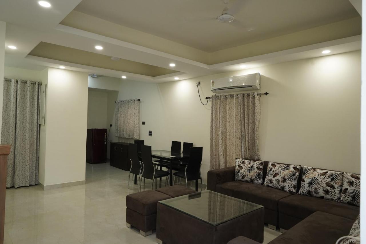 Madhav Kuteer B- 34 Vrindāvan Exterior photo